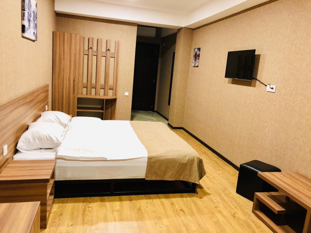 Lords Hotel Tbilisi Eksteriør billede